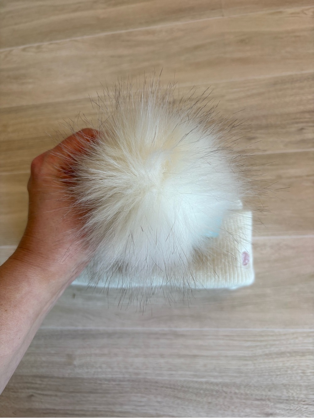 Animal Crossing Cream Knit Beanie w/ Faux-Fur Pom Pom EUC Kidcore Girlhoodcore - Picture 6 of 8